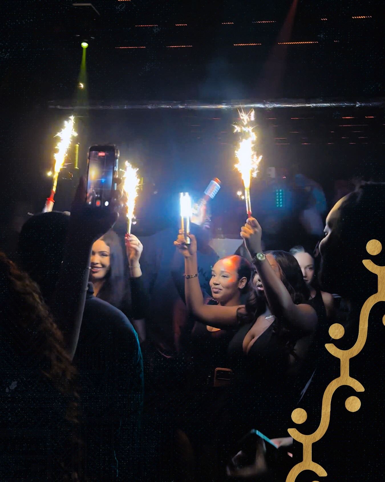 Crowd energy at YUME Saint-Laurent nightclub in Montreal